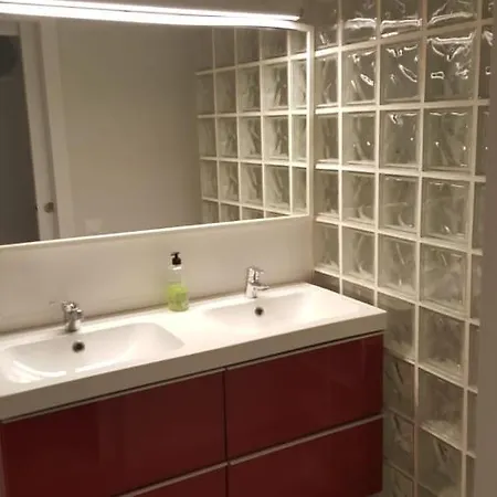 Apartment 2 Beds 1 Sofabed Downtown 31 Nigths Min Barcelona
